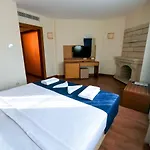 Afytos 3*